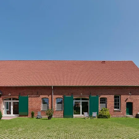 Re~barn - Modern Country * Essel