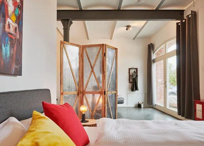 Re~barn - Modern Country * Essel