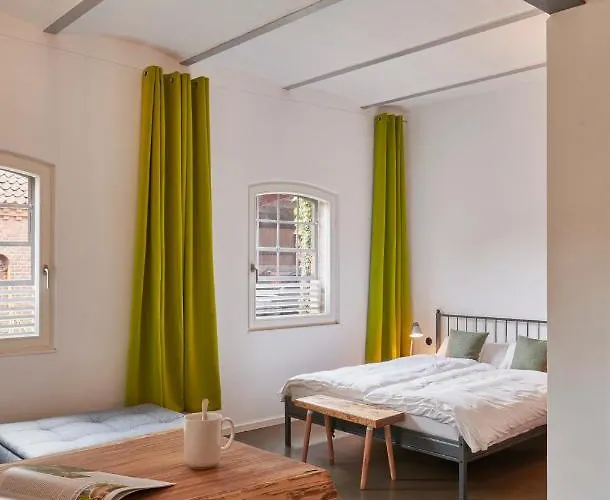 Re~barn - Modern Country Apartamento Essel