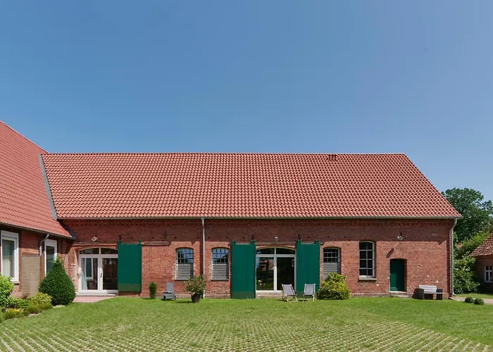 Re~barn - Modern Country * Essel