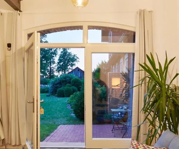 Re~barn - Modern Country Apartamento Essel